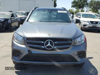 2018 Mercedes-Benz GLC 300 with VIN WDC0G4JB5JV044013, listed as a Copart auction lot 63554855 with 194,153 mi miles and Clean title. Bid and sale history available at DreamBid. Image 5.