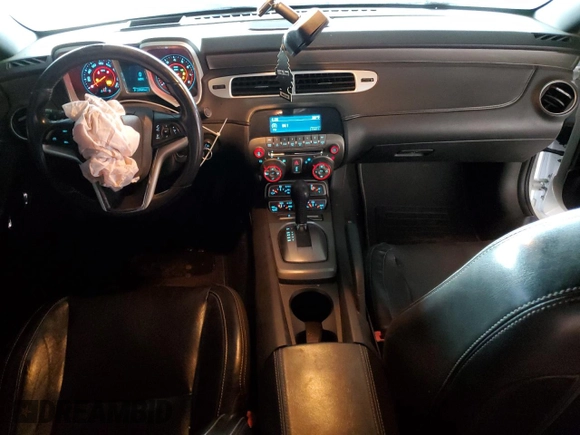 2012 Chevrolet Camaro 2LT z VIN 2G1FC3D33C9108381, wystawiony jako Copart lot #51167505 z przebiegiem 135 692 mil mil oraz Szkoda całkowita • Salvage title. Historia ofert i sprzedaży dostępna na DreamBid. Obrazek 8.