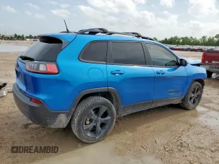 2021 Jeep Cherokee Altitude with VIN 1C4PJLLB0MD215189, listed as a Copart auction lot 61094535 with 88,449 mi miles and Salvage title. Bid and sale history available at DreamBid. Image 3.