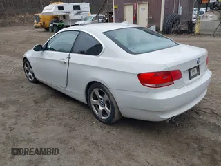 2009 BMW 3 Series 328i xDrive with VIN WBAWV53589P079807, listed as a IAAI auction lot 42063817 with Not Provided miles and . Bid and sale history available at carsss.com. Image 3.