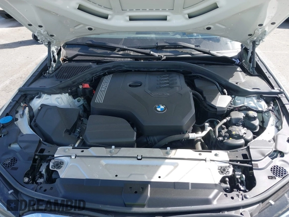 2019 BMW 3 Series 330i with VIN WBA5R1C55KAK12332, listed as a IAAI auction lot 41692035 with 13,657 mi miles and . Bid and sale history available at DreamBid. Image 10.