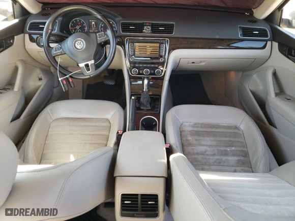 2014 Volkswagen Passat SEL Premium with VIN 1VWCS7A3XEC074389, listed as a Copart auction lot 48325795 with 117,875 mi miles and Salvage Title. Bid and sale history available at carsss.com. Image 8.