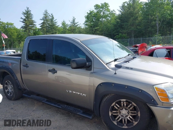 2006 Nissan Titan SE z VIN 1N6BA07B56N504064, wystawiony jako IAAI lot #42479075 z przebiegiem 156 983 mil mil oraz . Historia ofert i sprzedaży dostępna na DreamBid. Obrazek 13.
