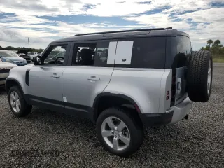 2020 Land Rover Defender HSE with VIN SALE1EEU3L2004783, listed as a Copart auction lot 74007044 with Not provided miles and Non repairable. Bid and sale history available at DreamBid. Image 2.