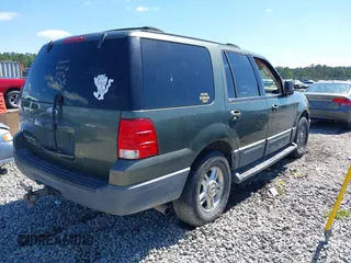 2003 Ford Expedition Special Service z VIN 1FMRU15W13LC50005, wystawiony jako IAAI lot #42234201 z przebiegiem 250 481 mil mil oraz . Historia ofert i sprzedaży dostępna na DreamBid. Obrazek 4.