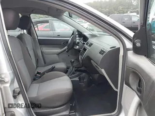 2006 Ford Focus S with VIN 1FAFP37N26W157744, listed as a IAAI auction lot 42440381 with 302,032 mi miles and . Bid and sale history available at DreamBid. Image 5.