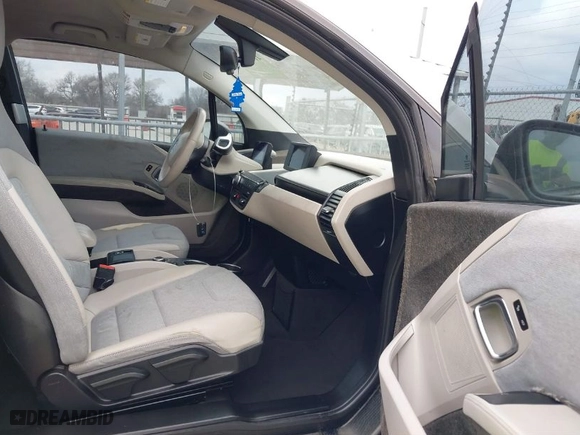 2014 BMW i3 with VIN WBY1Z4C54EVX62782, listed as a IAAI auction lot 41707914 with NaN miles. Bid and sale history available at carsss.com. Image 5.