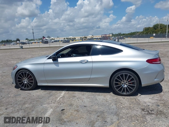 2017 Mercedes-Benz C 300 with VIN WDDWJ4JBXHF531168, listed as a IAAI auction lot 41923352 with 82,262 mi miles and . Bid and sale history available at carsss.com. Image 14.