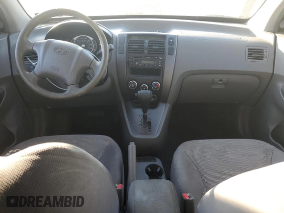 2008 Hyundai Tucson GLS with VIN KM8JM12B38U711611, listed as a Copart auction lot 77448304 with 225,622 mi miles and Salvage Title. Bid and sale history available at carsss.com. Image 8.