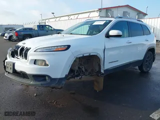 2014 Jeep Cherokee Latitude with VIN 1C4PJMCS0EW282418, listed as a IAAI auction lot 41338293 with 119,819 mi miles. Bid and sale history available at carsss.com. Image 23.