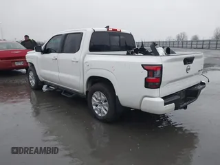 2022 Nissan Frontier Pro-4X z VIN 1N6ED1EK9NN608309, wystawiony jako IAAI lot #41417258 z przebiegiem 33 615 mil mil oraz . Historia ofert i sprzedaży dostępna na DreamBid. Obrazek 3.