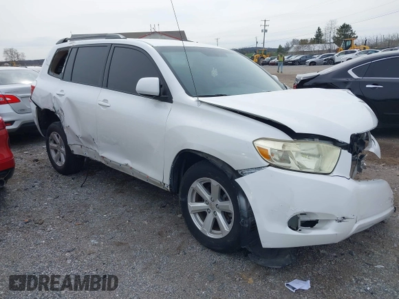 2008 Toyota Highlander z VIN JTEDS41AX82008287, wystawiony jako IAAI lot #41943976 z przebiegiem 84 493 mil mil oraz . Historia ofert i sprzedaży dostępna na DreamBid. Obrazek 1.