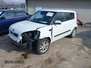 2012 Kia Soul + with VIN KNDJT2A67C7448919, listed as a IAAI auction lot 41945100 with 113,454 mi miles. Bid and sale history available at carsss.com. Image 17.