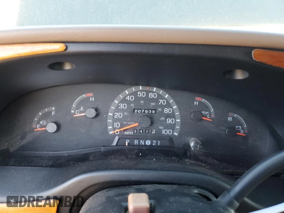 1997 Ford Econoline Commercial z VIN 1FDEE14L6VHB06605, wystawiony jako Copart lot #83043224 z przebiegiem 207 938 mil mil oraz Szkody całkowita. Historia ofert i sprzedaży dostępna na DreamBid. Obrazek 9.