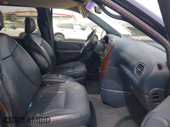2001 Chrysler Town & Country LXi with VIN 2C4GP54L81R352276, listed as a IAAI auction lot 42059587 with 93,283 mi miles and . Bid and sale history available at DreamBid. Image 5.