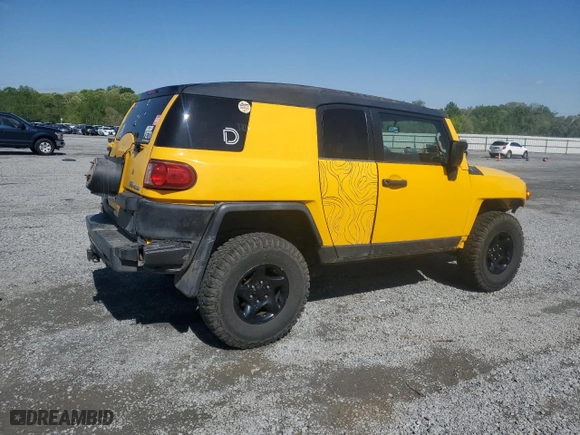 2007 Toyota FJ Cruiser with VIN JTEBU11F670072834, listed as a Copart auction lot 50380605 with 174,226 mi miles and Salvage Title. Bid and sale history available at carsss.com. Image 3.