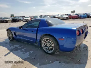 2002 Chevrolet Corvette Z06 z VIN 1G1YY12S925103478, wystawiony jako Copart lot #52198395 z przebiegiem 65 027 mil mil oraz Szkody całkowita. Historia ofert i sprzedaży dostępna na DreamBid. Obrazek 2.