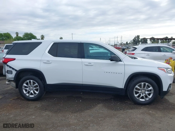 2021 Chevrolet Traverse LS with VIN 1GNERFKW3MJ222460, listed as a IAAI auction lot 41915832 with 69,261 mi miles. Bid and sale history available at carsss.com. Image 14.