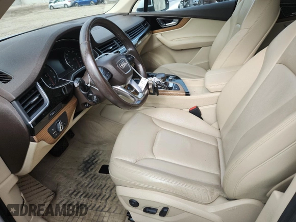 2017 Audi Q7 Premium Plus z VIN WA1LABF70HD016126, wystawiony jako Copart lot #62913985 z przebiegiem 107 198 mil mil oraz Nie do naprawy • Non repairable. Historia ofert i sprzedaży dostępna na DreamBid. Obrazek 7.