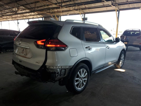 2017 Nissan Rogue SV with VIN 5N1AT2MN9HC737183, listed as a Copart auction lot 70868974 with 141038 miles and Salvage Title. Bid and sale history available at carsss.com. Image 3.