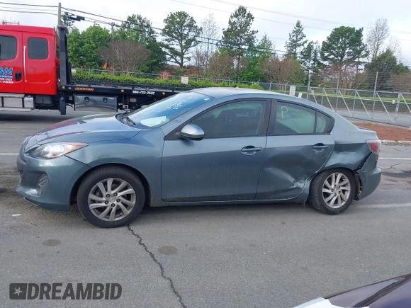 2012 Mazda Mazda3 i Touring with VIN JM1BL1V79C1618007, listed as a IAAI auction lot 41911962 with 192,041 mi miles. Bid and sale history available at carsss.com. Image 13.