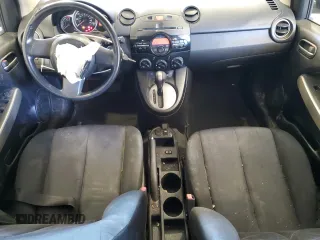 2013 Mazda 2 Sport z VIN JM1DE1KY9D0170567, wystawiony jako Copart lot #56267185 z przebiegiem 132 151 mil mil oraz Szkoda całkowita • Salvage title. Historia ofert i sprzedaży dostępna na DreamBid. Obrazek 8.