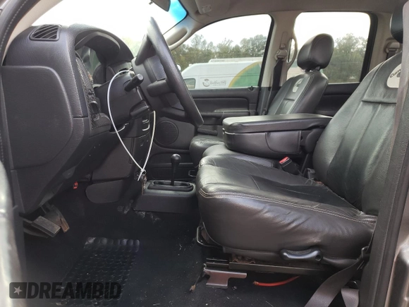 2005 Dodge Ram 2500 SLT with VIN 3D7KS28CX5G713218, listed as a Copart auction lot 74543564 with 324,072 mi miles and Salvage Title. Bid and sale history available at carsss.com. Image 7.