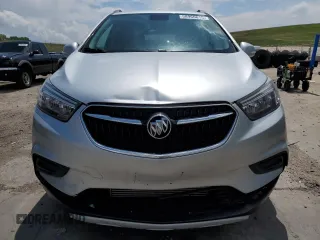 2017 Buick Encore Preferred z VIN KL4CJASB0HB016952, wystawiony jako Copart lot #58960615 z przebiegiem 67 240 mil mil oraz Czysty tytuł • Clean title. Historia ofert i sprzedaży dostępna na DreamBid. Obrazek 5.