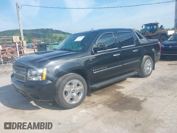 2007 Chevrolet Avalanche LTZ with VIN 3GNFK12367G164433, listed as a IAAI auction lot 42747301 with 163,980 mi miles and . Bid and sale history available at DreamBid. Image 17.