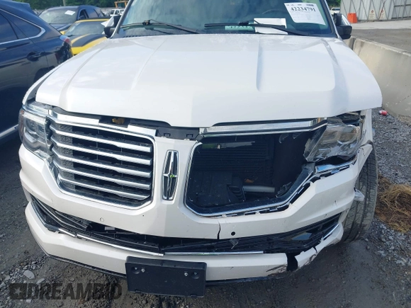 2017 Lincoln Navigator Reserve with VIN 5LMJJ2KT2HEL00490, listed as a IAAI auction lot 42234791 with 80,510 mi miles and . Bid and sale history available at DreamBid. Image 6.