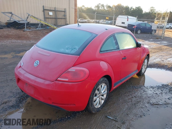 2015 Volkswagen Beetle Fleet Edition z VIN 3VWF17ATXFM655195, wystawiony jako IAAI lot #41090244 z przebiegiem 75 167 mil mil oraz . Historia ofert i sprzedaży dostępna na DreamBid. Obrazek 4.