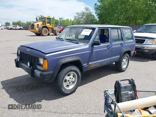 1990 Jeep Cherokee with VIN 1J4FJ28L6LL101719, listed as a IAAI auction lot 42268252 with 228,937 mi miles and . Bid and sale history available at DreamBid. Image 2.