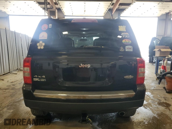 2016 Jeep Patriot Latitude with VIN 1C4NJRFB3GD719472, listed as a Copart auction lot 63571245 with 175,900 mi miles and Salvage title. Bid and sale history available at DreamBid. Image 6.
