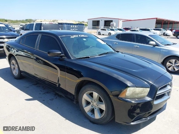 2012 Dodge Charger SE with VIN 2C3CDXBG0CH115156, listed as a IAAI auction lot 41982097 with 272,927 mi miles. Bid and sale history available at carsss.com. Image 1.