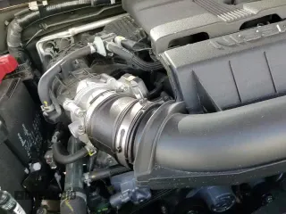 2025 Nissan Frontier SV with VIN 1N6ED1CM2SN625758, listed as a Copart auction lot 65469335 with 1,035 mi miles and Salvage title. Bid and sale history available at DreamBid. Image 15.