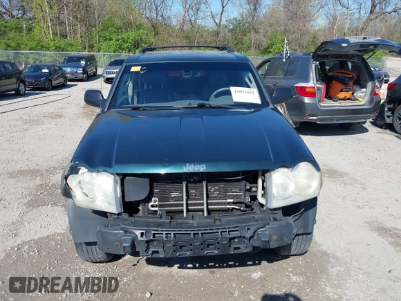 2006 Jeep Grand Cherokee Limited with VIN 1J4HR58NX6C114451, listed as a IAAI auction lot 42093832 with 264,418 mi miles. Bid and sale history available at carsss.com. Image 13.