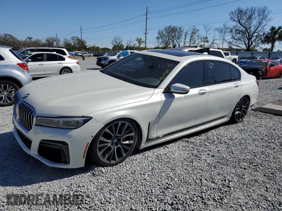 2020 BMW 7 Series 740i with VIN WBA7T2C0XLCD24332, listed as a Copart auction lot 43615885 with 0 mi miles and Clean Title. Bid and sale history available at carsss.com. Image 1.
