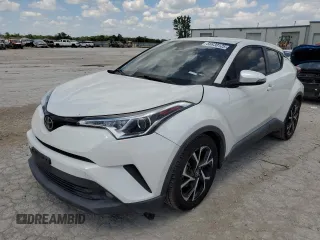 2018 Toyota C-HR XLE z VIN NMTKHMBX7JR035814, wystawiony jako Copart lot #56830125 z przebiegiem 106 843 mil mil oraz Czysty tytuł • Clean title. Historia ofert i sprzedaży dostępna na DreamBid. Obrazek 1.