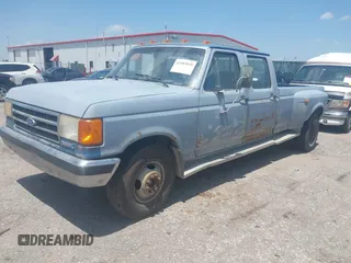 1991 Ford F-350 z VIN 2FTJW35M6MCA03659, wystawiony jako IAAI lot #42583030 z przebiegiem 31 526 mil mil oraz . Historia ofert i sprzedaży dostępna na DreamBid. Obrazek 2.