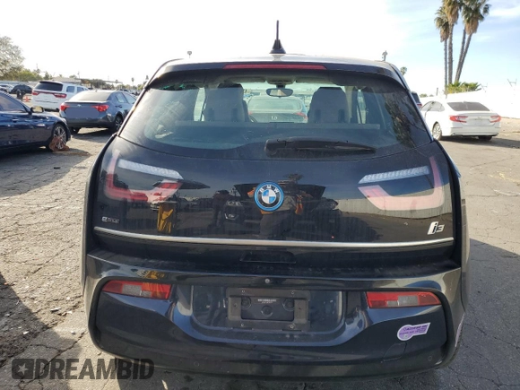 2019 BMW i3 z VIN WBY8P4C54K7D28773, wystawiony jako Copart lot #42563815 z przebiegiem 34 850 mil mil oraz Szkoda całkowita • Salvage title. Historia ofert i sprzedaży dostępna na DreamBid. Obrazek 6.