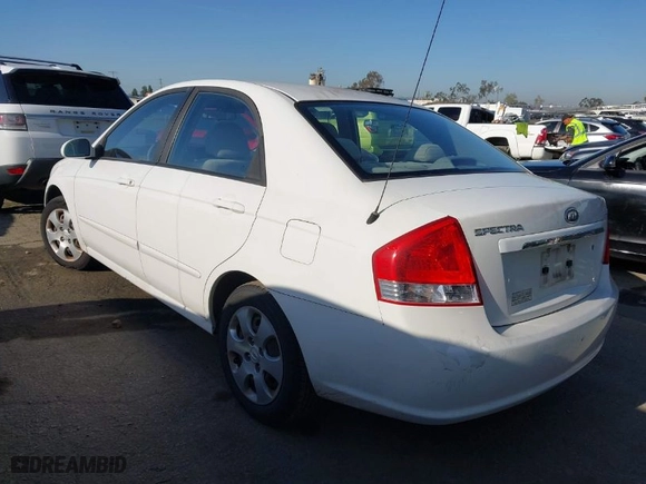 2008 Kia Spectra EX with VIN KNAFE122085548544, listed as a IAAI auction lot 41992130 with 207,002 mi miles. Bid and sale history available at carsss.com. Image 3.