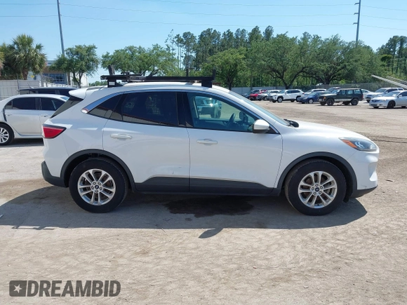 2020 Ford Escape SE с VIN 1FMCU0G64LUB74027, выставлен на аукционе IAAI как лот 42016483 с пробегом 131 672 миль миль и . История ставок и продаж доступна на DreamBid. Изображение 12.