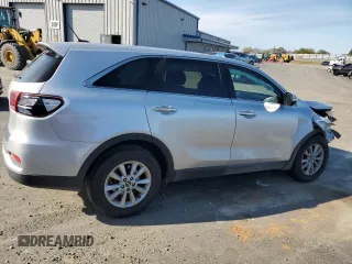 2019 Kia Sorento LX z VIN 5XYPG4A50KG463698, wystawiony jako Copart lot #50088435 z przebiegiem 68 787 mil mil oraz Szkoda całkowita • Salvage title. Historia ofert i sprzedaży dostępna na DreamBid. Obrazek 3.
