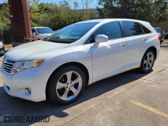2009 Toyota Venza with VIN 4T3ZK11A59U017688, listed as a IAAI auction lot 41710062 with 205,553 mi miles. Bid and sale history available at carsss.com. Image 1.