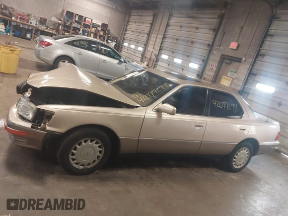 1992 Lexus LS z VIN JT8UF11E7N0140178, wystawiony jako IAAI lot #42077274 z przebiegiem 156 254 mil mil oraz . Historia ofert i sprzedaży dostępna na DreamBid. Obrazek 15.