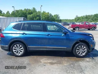 2018 Volkswagen Tiguan SEL with VIN 3VV2B7AX9JM143441, listed as a IAAI auction lot 42351115 with 160,646 mi miles and . Bid and sale history available at DreamBid. Image 13.