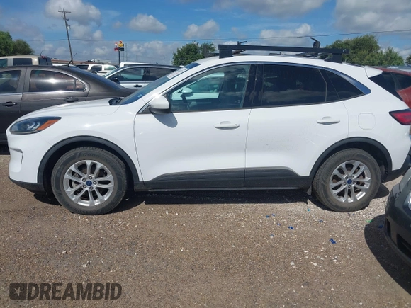 2020 Ford Escape SE z VIN 1FMCU0G68LUB44710, wystawiony jako IAAI lot #42545274 z przebiegiem Nie podano mil oraz . Historia ofert i sprzedaży dostępna na DreamBid. Obrazek 15.