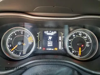 2019 Jeep Cherokee Latitude с VIN 1C4PJMCB7KD422598, выставлен на аукционе Copart как лот 57703545 с пробегом 111 699 миль миль и Списание • Salvage title. История ставок и продаж доступна на DreamBid. Изображение 9.