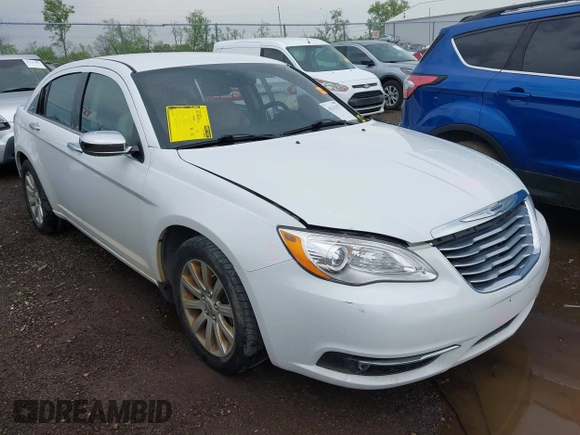 2013 Chrysler 200 Limited with VIN 1C3CCBCG5DN539607, listed as a IAAI auction lot 42131575 with 92,757 mi miles. Bid and sale history available at carsss.com. Image 1.