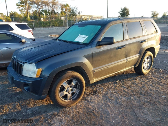 2007 Jeep Grand Cherokee Laredo with VIN 1J8GS48K17C655999, listed as a IAAI auction lot 41590500 with 290,695 mi miles. Bid and sale history available at carsss.com. Image 17.